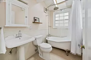 5232 SW Florida St, Portland, OR 97219 - Photo 17