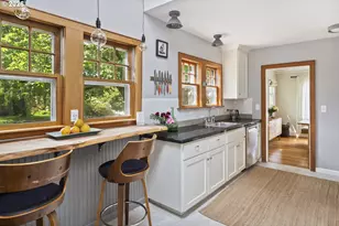 5232 SW Florida St, Portland, OR 97219 - Photo 9