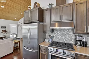 23586 NW St Helens Rd, Portland, OR 97231 - Photo 13