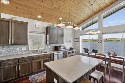 23586 NW St Helens Rd #U-28, Portland, OR 97231 - Photo 9