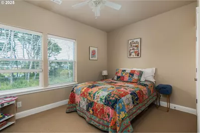 1190 SE 2nd Ct, Lincoln City, OR 97367 - Photo 17