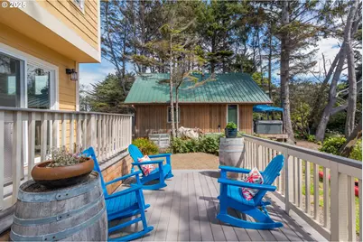 1190 SE 2nd Ct, Lincoln City, OR 97367 - Photo 1