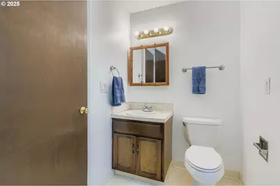 14862 NE Rose Pkwy, Portland, OR 97230 - Photo 27