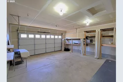 1021 S 1st St, Cottage Grove, OR 97424 - Photo 13