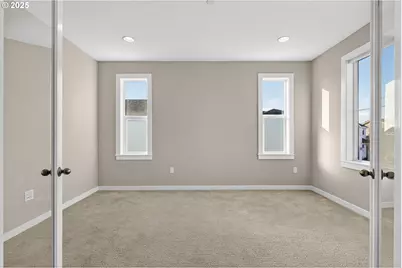 9863 SW Ridge Dr, Beaverton, OR 97007 - Photo 3