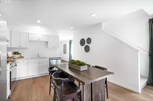 1390 NW Laura Vis Dr, Albany, OR 97321 - Photo 11