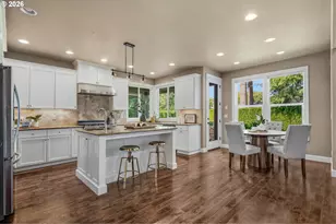 9245 SW 74th Ave, Portland, OR 97223 - Photo 9