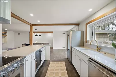 1193 Rio Glen Dr, Eugene, OR 97401 - Photo 15