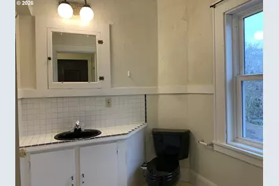 2625 SE Stark St, Portland, OR 97214 - Photo 15