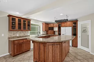 810 Howard Dr, Clatskanie, OR 97016 - Photo 11