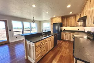 19000 Alpine Ln, Baker City, OR 97814 - Photo 17