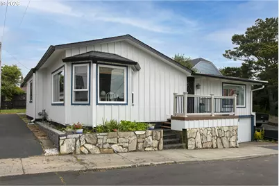 144 6th Ave, Seaside, OR 97138 - Photo 3