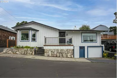 144 6th Ave, Seaside, OR 97138 - Photo 1