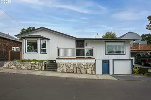 144 6th Ave, Seaside, OR 97138 - Photo 1