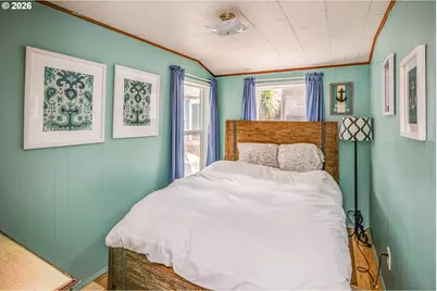 144 6th Ave, Seaside, OR 97138 - Photo 17