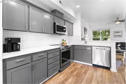 2865 NW Kennedy Ct, Portland, OR 97229 - Photo 13