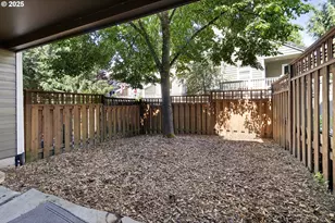 2865 NW Kennedy Ct, Portland, OR 97229 - Photo 35