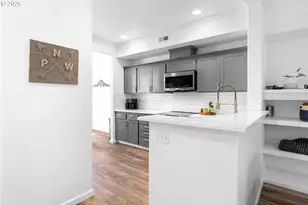 2865 NW Kennedy Ct, Portland, OR 97229 - Photo 9