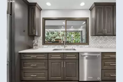 15120 SE Franklin St, Portland, OR 97236 - Photo 7