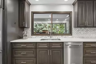 15120 SE Franklin St, Portland, OR 97236 - Photo 7