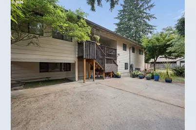 15120 SE Franklin St, Portland, OR 97236 - Photo 39