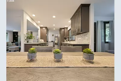 15120 SE Franklin St, Portland, OR 97236 - Photo 9
