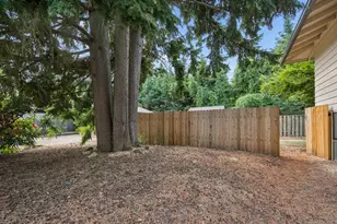 15120 SE Franklin St, Portland, OR 97236 - Photo 45