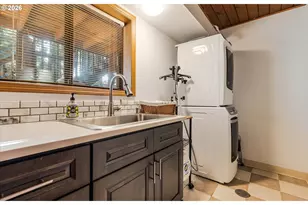 15120 SE Franklin St, Portland, OR 97236 - Photo 29