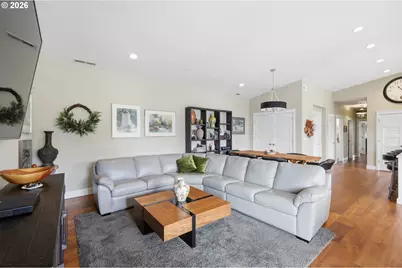 1308 E Main St, Cottage Grove, OR 97424 - Photo 5