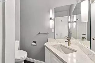 4816 SW Caldew St, Portland, OR 97219 - Photo 15