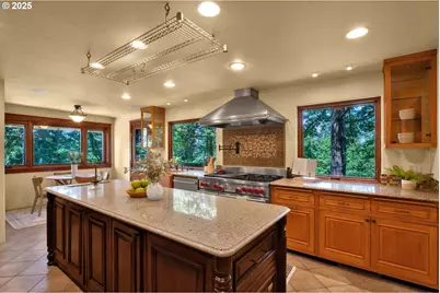 3574 Spring Blvd, Eugene, OR 97405 - Photo 11