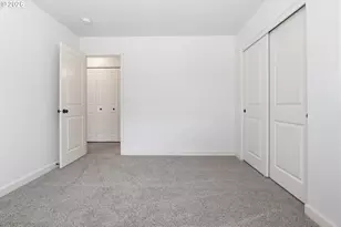 18124 SE Bush Terrace, Portland, OR 97236 - Photo 27