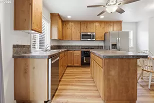 18124 SE Bush Terrace, Portland, OR 97236 - Photo 11