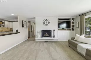 227 NE Paloma Ct, Gresham, OR 97030 - Photo 9