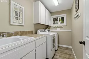 227 NE Paloma Ct, Gresham, OR 97030 - Photo 27