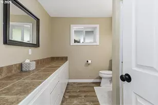 227 NE Paloma Ct, Gresham, OR 97030 - Photo 25