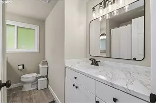 227 NE Paloma Ct, Gresham, OR 97030 - Photo 37