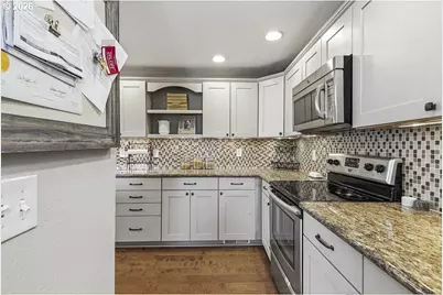 227 NE Paloma Ct, Gresham, OR 97030 - Photo 17