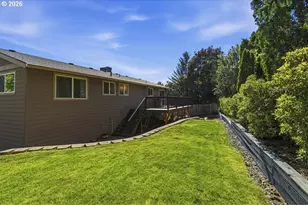 227 NE Paloma Ct, Gresham, OR 97030 - Photo 43