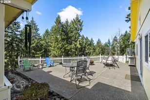 1160 Cleveland Loop Dr, Roseburg, OR 97471 - Photo 9