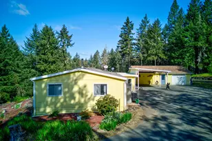 1160 Cleveland Loop Dr, Roseburg, OR 97471 - Photo 3
