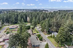 1156 12th St SE, Bandon, OR 97411 - Photo 47