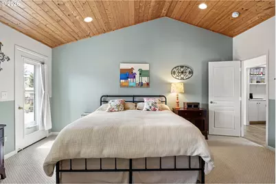 1156 12th St SE, Bandon, OR 97411 - Photo 15