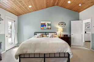 1156 12th St SE, Bandon, OR 97411 - Photo 15