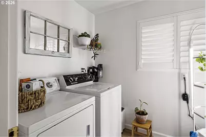 1156 12th St SE, Bandon, OR 97411 - Photo 29