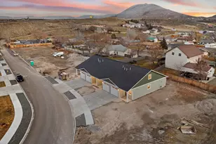 599 Park Springs Ave, Baker City, OR 97814 - Photo 5