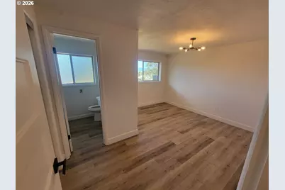 2460 W 21st Ave, Eugene, OR 97405 - Photo 39