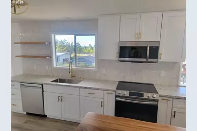 2460 W 21st Ave, Eugene, OR 97405 - Photo 7