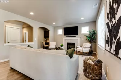 1375 Lorien Ln, Eugene, OR 97404 - Photo 9