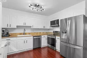 1674 Fircrest Dr, Lake Oswego, OR 97034 - Photo 9